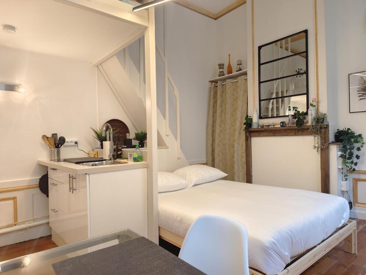 Studio Lumineux Et Fleuri Idealement Situe Apartment Caen Ngoại thất bức ảnh